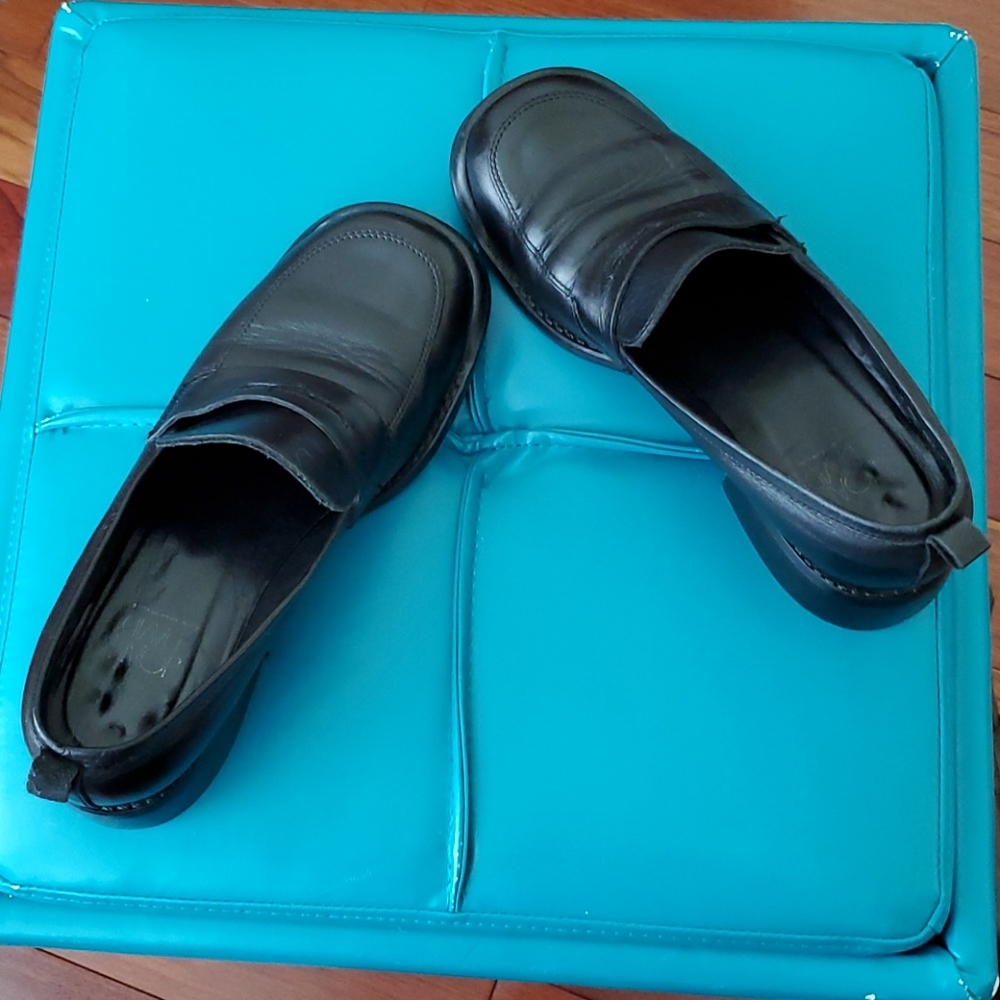 Joan & David Hard To Find Loafers All Leather Red… - image 2